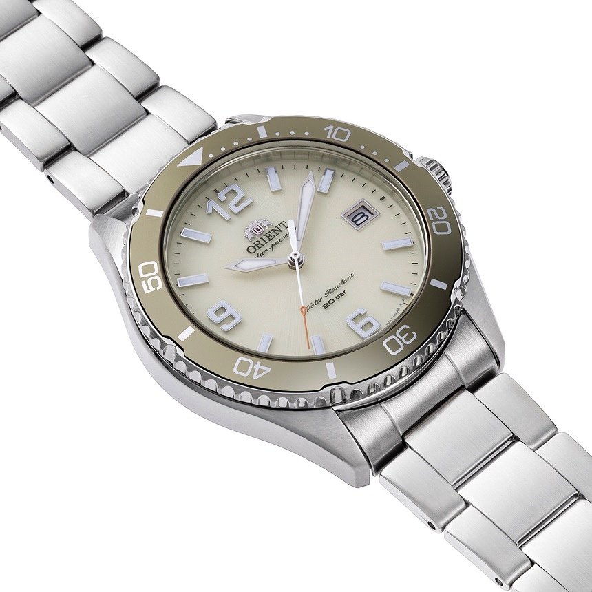 Orient Sports Solar Diver RA-WJ0003S10B